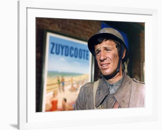 Week end a Zuydcoote by HenriVerneuil with Jean Paul Belmondo, 1964 (photo)-null-Framed Photo