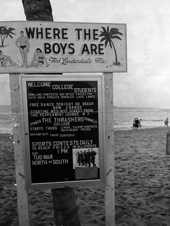 https://imgc.allpostersimages.com/img/posters/welcome-sign-for-spring-breakers-1962_u-L-PPEYQW0.jpg?artPerspective=n
