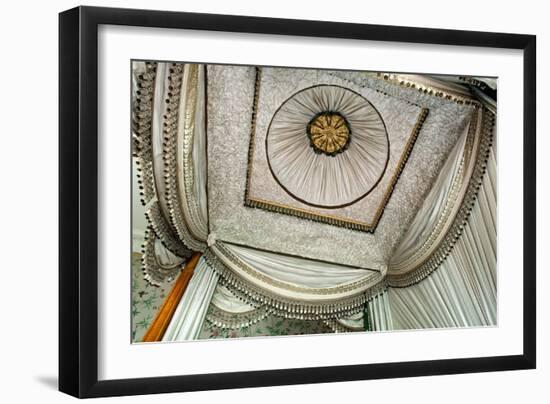 Wellington Bed, Chatsworth House, Derbyshire-null-Framed Photographic Print