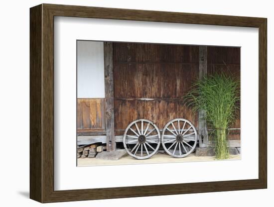 Wheel with Gassho-zukuri house, Ainokura Village, Gokayama, Japan-Keren Su-Framed Photographic Print