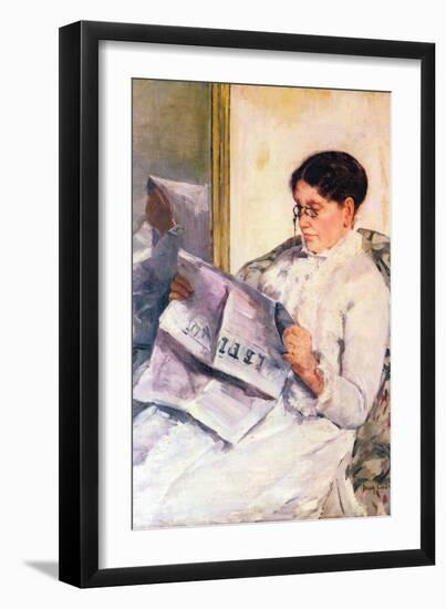 When Reading of Figaro-Mary Cassatt-Framed Art Print