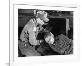 WHITE HEAT, Edmond O'Brien, James Cagney, 1949 (b/w photo)-null-Framed Photo