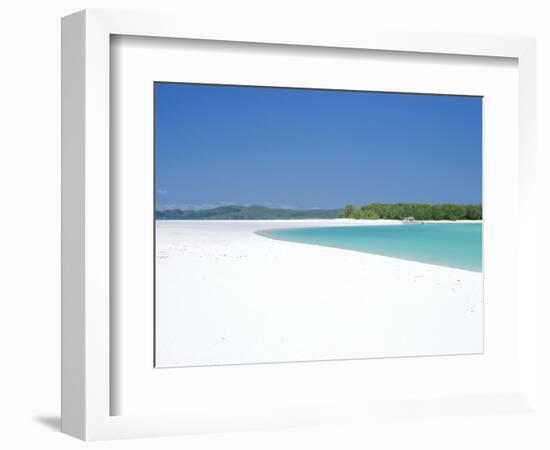 Whitehaven Beach on the East Coast, Whitsunday Island, Queensland, Australia-Robert Francis-Framed Photographic Print