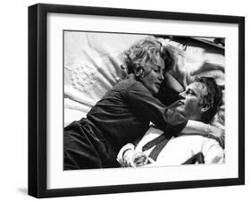 Who's Afraid Of Virginia Woolf?, Elizabeth Taylor, Richard Burton, 1966-null-Framed Photo