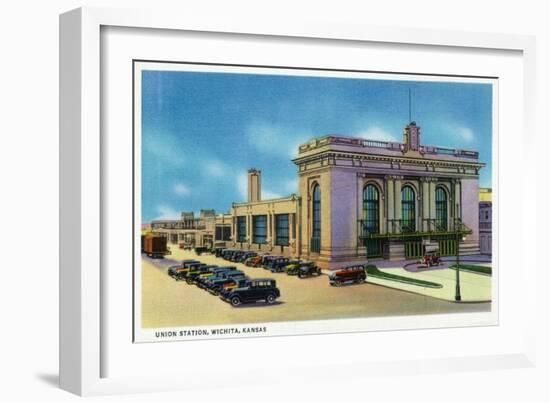 Wichita, Kansas - Exterior View of Union Station-Lantern Press-Framed Art Print