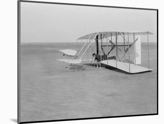 Wilbur Wright Crash Landing in Wright Flyer, 1903-Science Source-Mounted Giclee Print