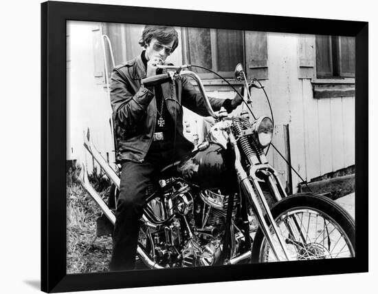 Wild Angels, Peter Fonda, 1966-null-Framed Photo