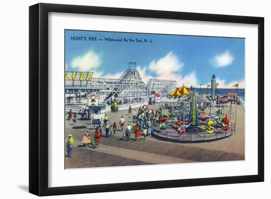 Wildwood, New Jersey - Wildwood-By-The-Sea Hunt's Pier-Lantern Press-Framed Art Print