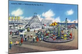 Wildwood, New Jersey - Wildwood-By-The-Sea Hunt's Pier-Lantern Press-Mounted Art Print