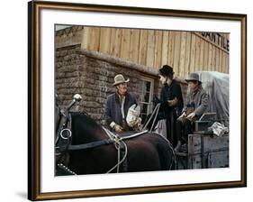 Will Penny by Tom Gries with Charlton Heston and Joan Hackett, 1967 (photo)-null-Framed Photo