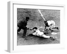 Willie Mays (1931- )-null-Framed Giclee Print