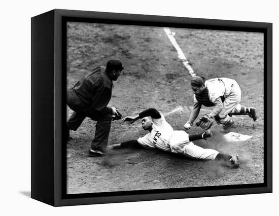 Willie Mays (1931- )-null-Framed Stretched Canvas