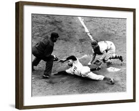 Willie Mays (1931- )-null-Framed Giclee Print