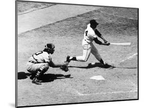 Willie Mays (1931-)-null-Mounted Giclee Print