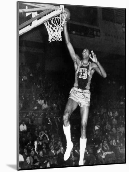 Wilt Chamberlain (1936-1996)-null-Mounted Giclee Print