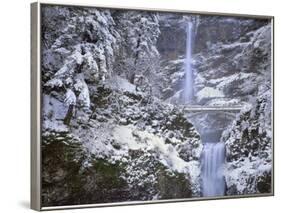 Winter Scenic at Multnomah Falls, Columbia River Gorge, Oregon, USA-Jaynes Gallery-Framed Photographic Print