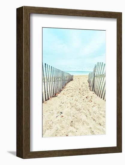 Within Reach-Edward M. Fielding-Framed Photographic Print