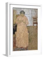 Woman in Pink Dress, Um 1900-1904-Édouard Vuillard-Framed Giclee Print