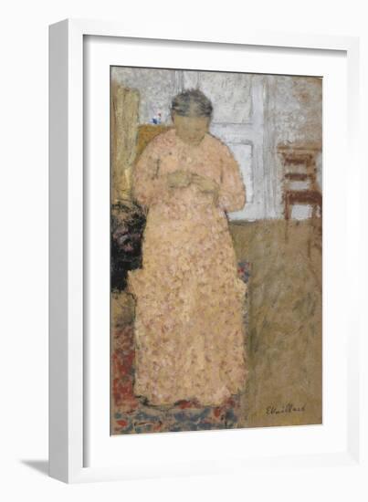 Woman in Pink Dress, Um 1900-1904-Édouard Vuillard-Framed Giclee Print