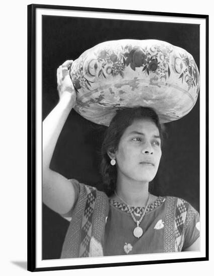 Woman in Tehuantepec, Mexico, 1929-Tina Modotti-Framed Premium Giclee Print