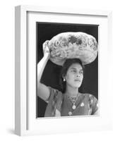 Woman in Tehuantepec, Mexico, 1929-Tina Modotti-Framed Giclee Print