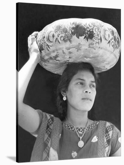 Woman in Tehuantepec, Mexico, 1929-Tina Modotti-Stretched Canvas