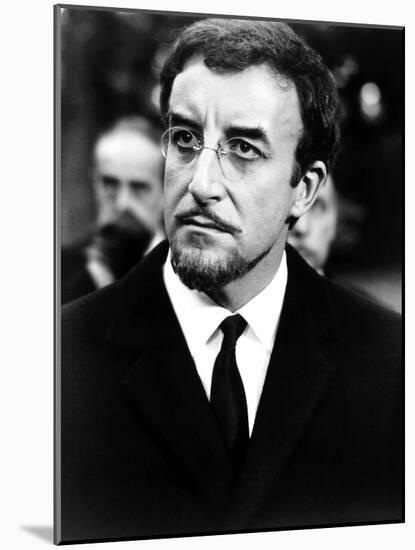 Woman Times Seven, Peter Sellers, 1967-null-Mounted Photo