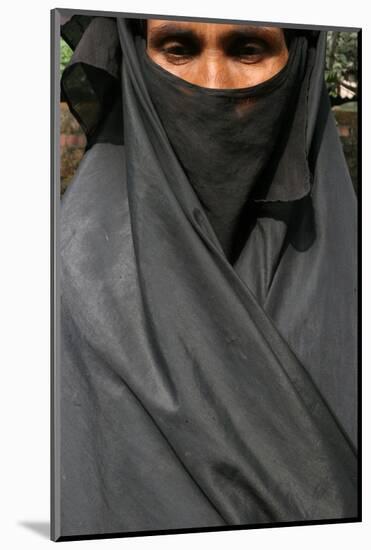 Woman wearing a black Islamic burqa, Bariali, Gazipur, Bangladesh-Godong-Mounted Photographic Print