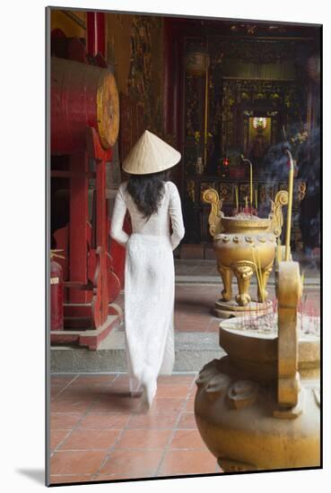 Woman Wearing Ao Dai Dress at Ha Chuong Hoi Quan Pagoda, Cholon, Ho Chi Minh City, Vietnam-Ian Trower-Mounted Photographic Print