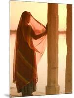 Woman Wearing Sari, Jaisalmer, Rajasthan, India-Doug Pearson-Mounted Photographic Print