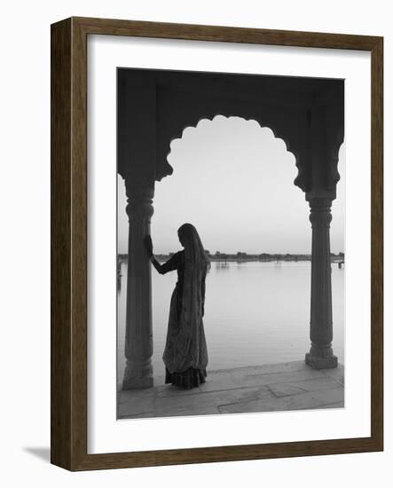 Woman Wearing Sari, Jaisalmer, Rajasthan, India-Doug Pearson-Framed Photographic Print