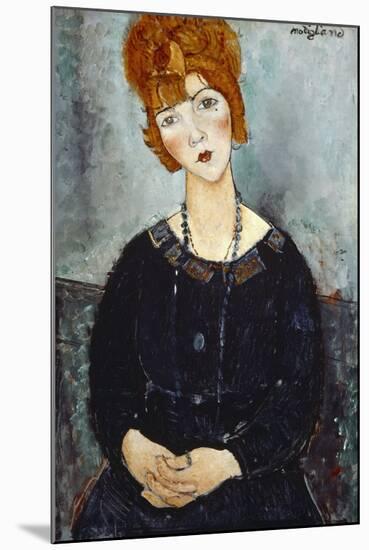 Woman with a Necklace, 1910-Amedeo Modigliani-Mounted Giclee Print