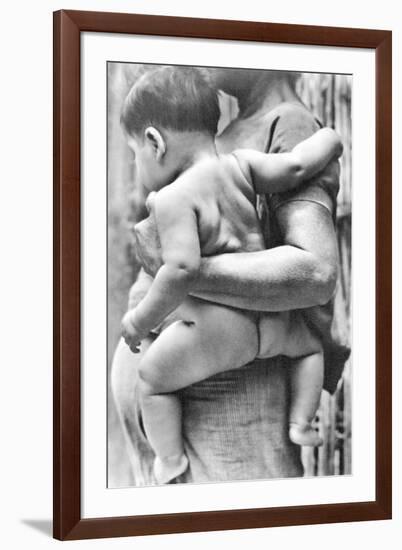 Woman with Child, Tehuantepec, Mexico, 1929-Tina Modotti-Framed Giclee Print