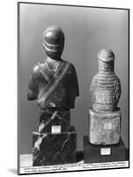 Woman with the Shawl, Woman Holding an Aryballos, Neo-Sumerian, Telloh, Ancient Girsu, c.2150 BC-Mesopotamian-Mounted Giclee Print