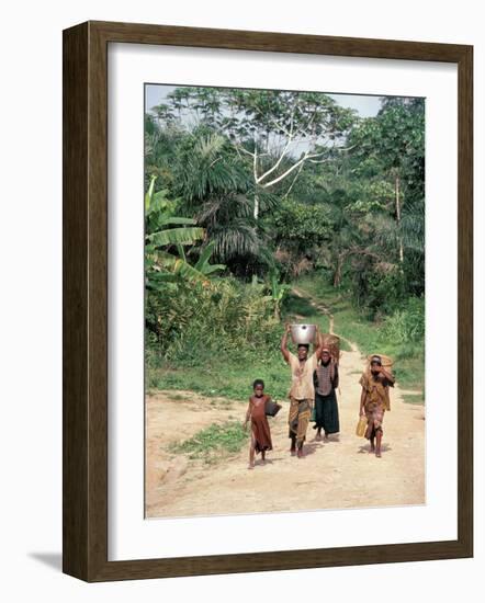 Women Coming Form the Fields, Assoumdele Village, Northern Area, Congo, Africa-David Poole-Framed Photographic Print