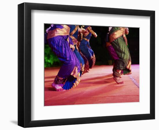 Women Dancers, Indian Traditional Dance Festival, Mamallapuram (Mahabalipuram), Tamil Nadu, Inda-Tuul-Framed Photographic Print