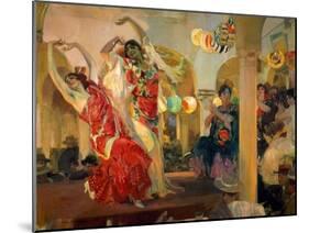 Women Dancing Flamenco at the Café Novedades in Seville, 1914-Joaquín Sorolla y Bastida-Mounted Giclee Print