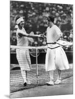 Women Finalist of Wimbledon Tennis Championship : Miss Froy and Suzanne Lenglen (L) in 1925-null-Mounted Photo