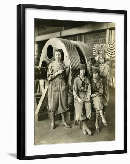 Women Gear Filers, Reduction Gear Erecting Shop, 1919-null-Framed Photographic Print