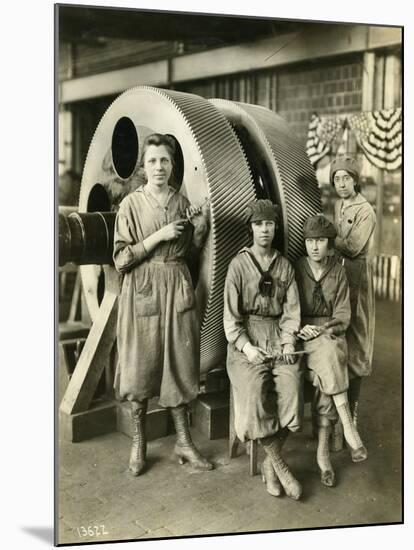 Women Gear Filers, Reduction Gear Erecting Shop, 1919-null-Mounted Photographic Print