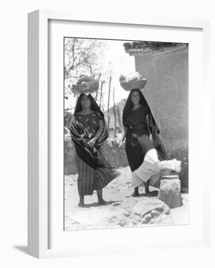 Women in Tehuantepec, Mexico, 1929-Tina Modotti-Framed Photographic Print