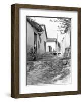 Women in Tehuantepec, Mexico, 1929-Tina Modotti-Framed Photographic Print