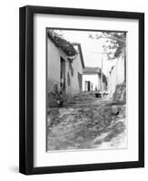 Women in Tehuantepec, Mexico, 1929-Tina Modotti-Framed Photographic Print