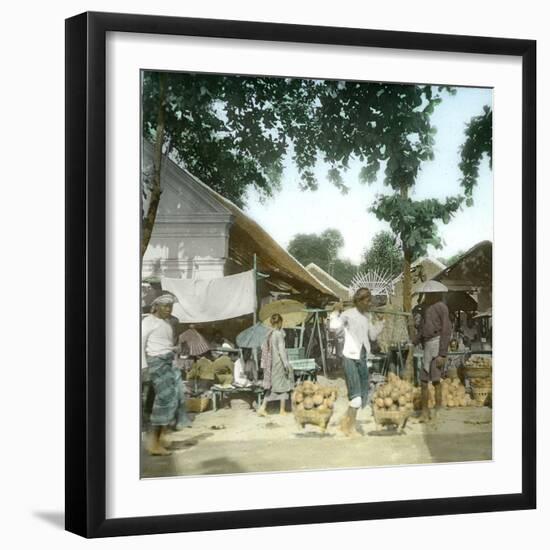 Wonokromo (Island of Java, Indonesia), the Market, around 1900-Leon, Levy et Fils-Framed Photographic Print