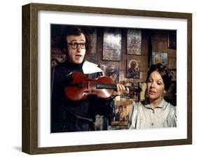 Woody Allen and Diane Keaton LOVE AND DEATH, 1975 directed by Woody Allen (photo)-null-Framed Photo