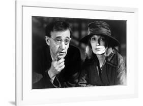 Woody Allen and Mia Farrow SHADOWS AND FOG, 1997 directed by Woody Allen (b/w photo)-null-Framed Photo