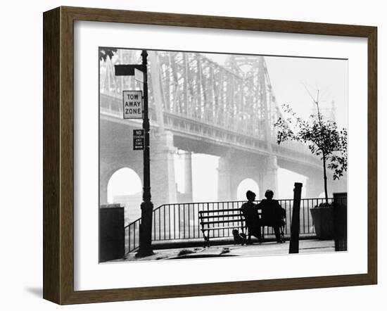 Woody Allen, Diane Keaton, Manhattan, 1979-null-Framed Photographic Print