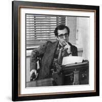 Woody Allen THE FRONT, 1976 directed by MARTIN RITT (b/w photo)-null-Framed Photo