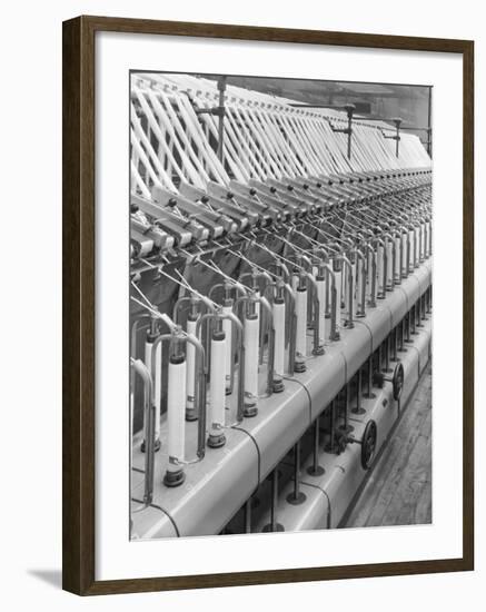 Wool Spinning - Patons and Baldwins-Heinz Zinram-Framed Photographic Print