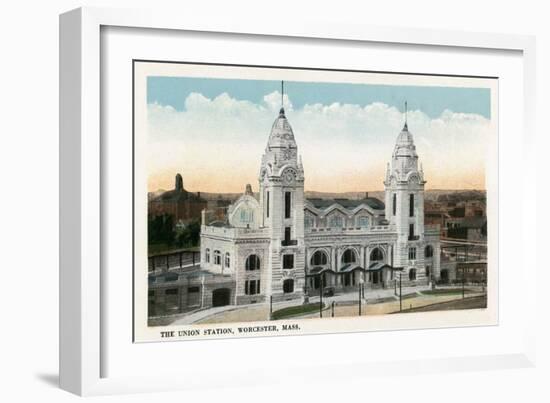 Worcester, Massachusetts - Exterior View of Union Station-Lantern Press-Framed Art Print